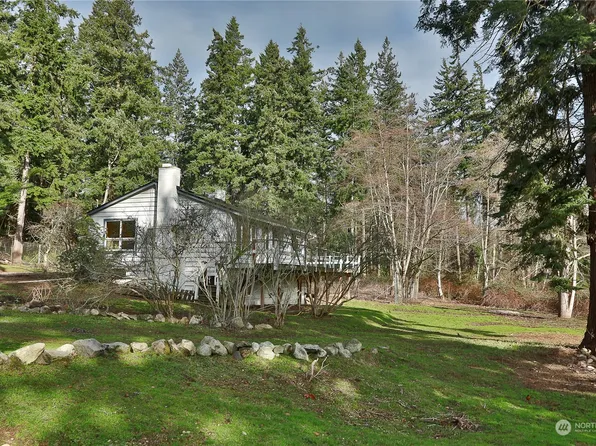 1225 Bush Point Road, Freeland, WA 98249