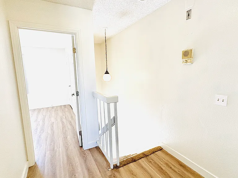 1013 W Linden St #16 — Photo 22