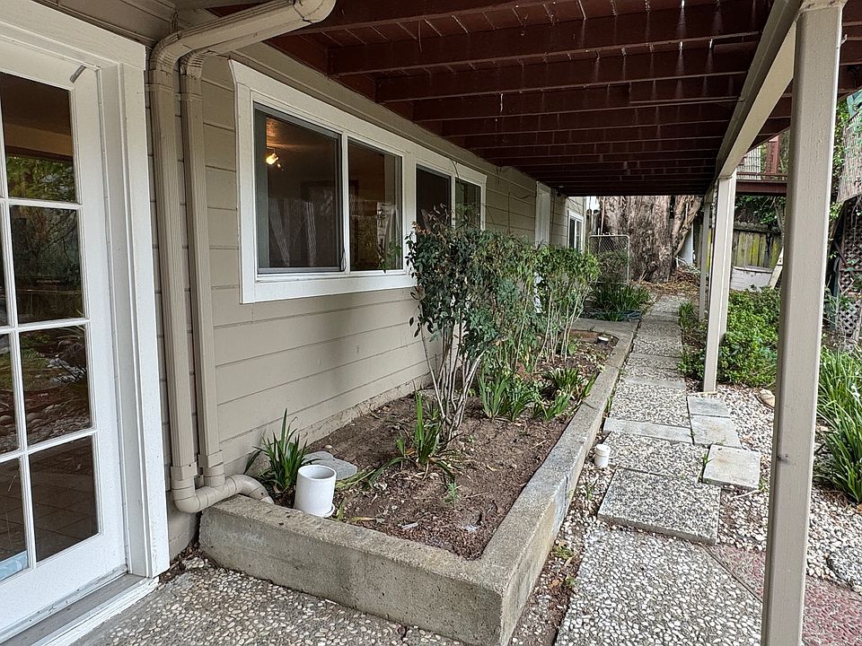 1st image of 749 Solana Dr