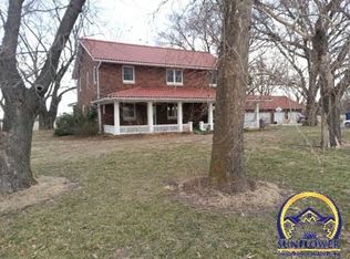 1328 Detlor Rd, Topeka, KS 66617