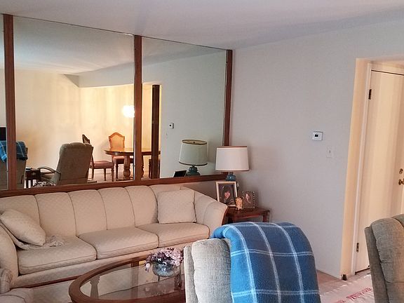 5th image of 8106 Clay Ct #117