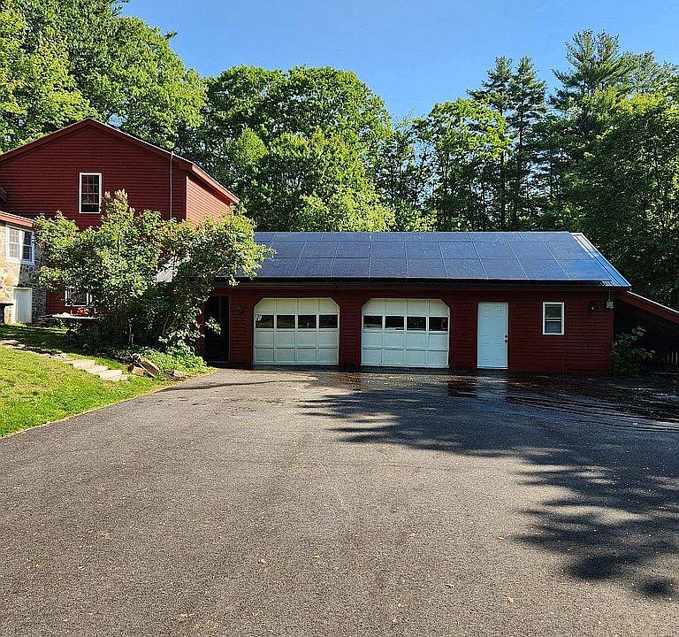 2nd image of 279 Harry Howes Rd