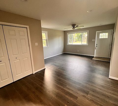 5th image of 1803 Hechler St