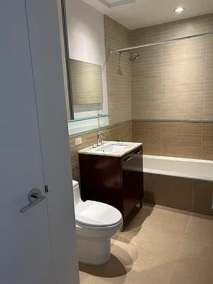 Rented by Modern Spaces | media 20