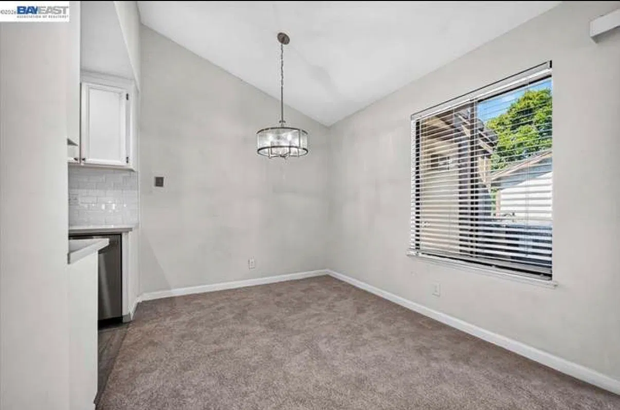 2 bed, 905 sqft, $2,875 — Photo 4