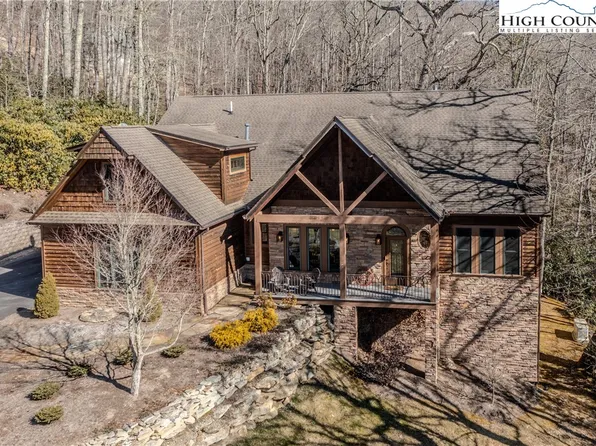 340 Farm Loop Road, Banner Elk, NC 28604