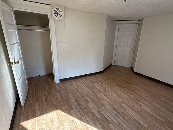 5th image of 521 Locust Ave #A-301
