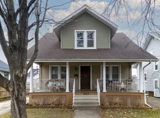 1422 73rd St, Kenosha, WI 53143