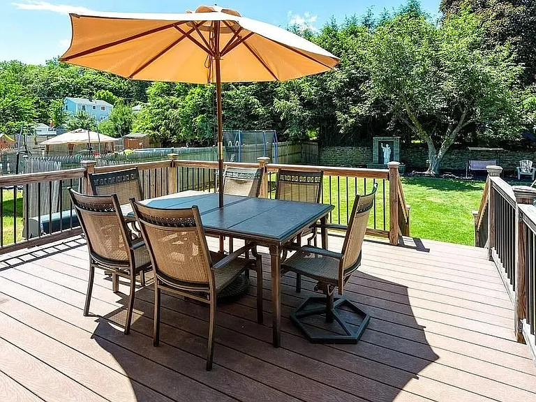 22 Alvarado Ave — Photo 15