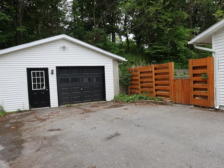 23 Crotty Ct — Photo 2