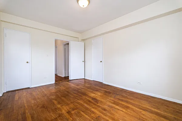 Sold by ERA Insite Realty Services | media 32