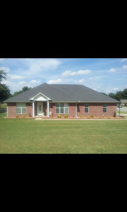 1st image of 802 Skyline Dr