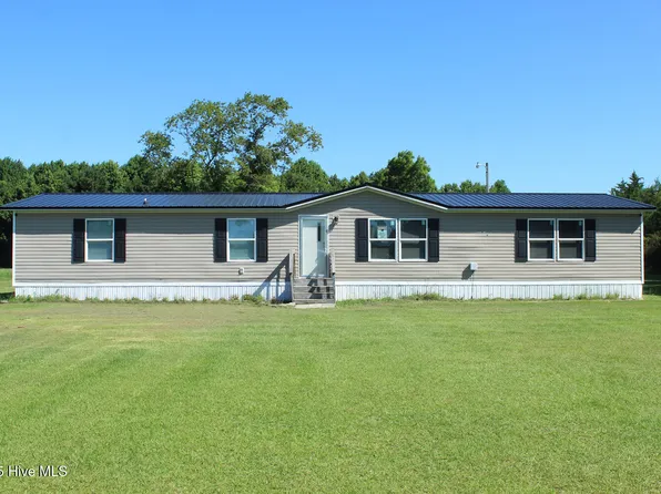 1025 Red Hill Road, Mount Olive, NC 28365