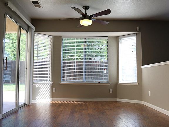 5th image of 2185 Holder Ln