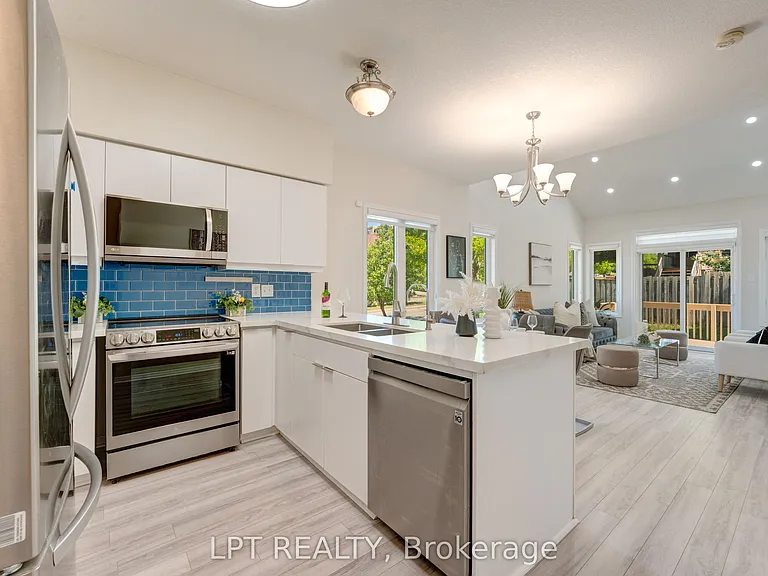 795 Laurelwood Dr #13 — Photo 10