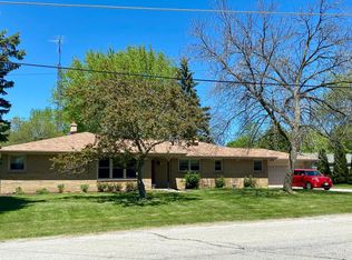 3210 Yorktown St, Racine, WI 53404