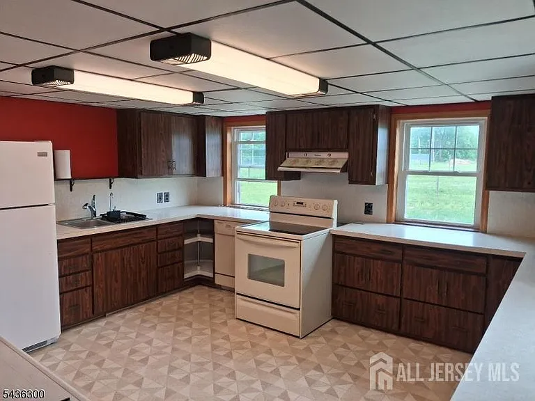 285 Cedar Grove Ln — Photo 12