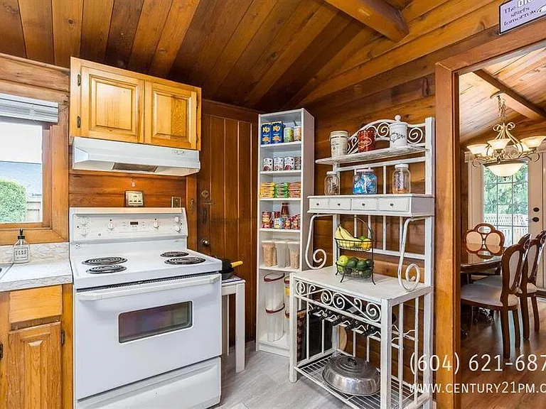 2853 McCallum Rd #UPPER — Photo 5