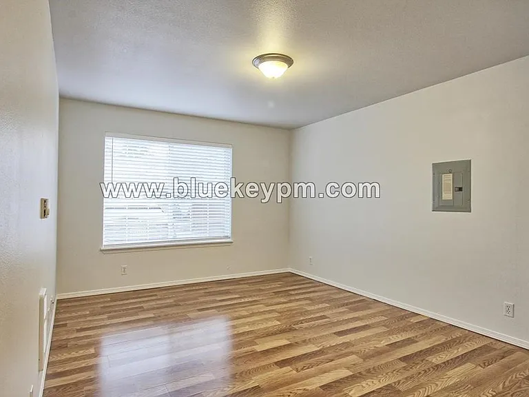 5313 NE 66th Ave #G53 — Photo 17