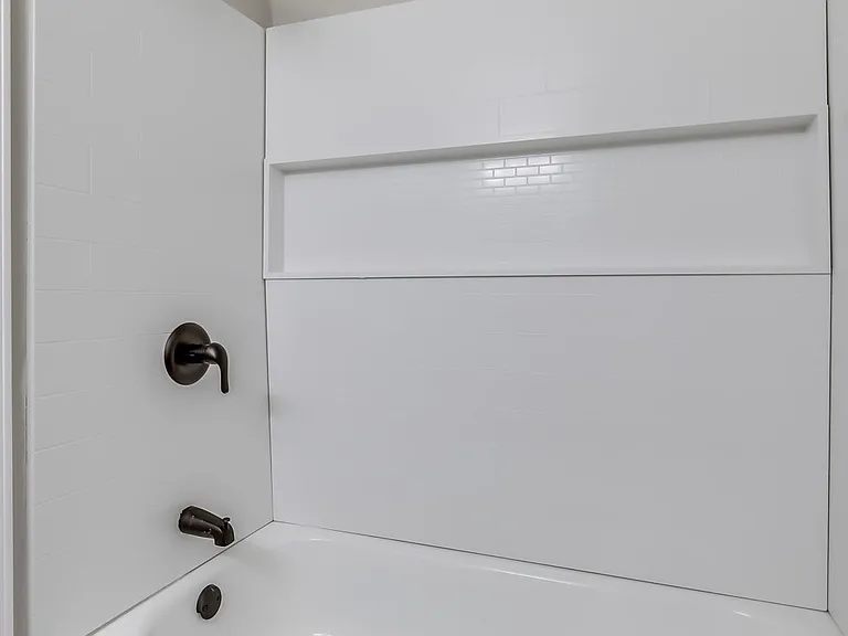 1014 Gunnerson Ave #FF — Photo 8