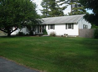 74 Wisteria Dr, Coventry, RI 02816