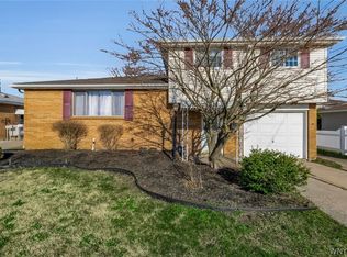 55 Nassau Ln, Cheektowaga, NY