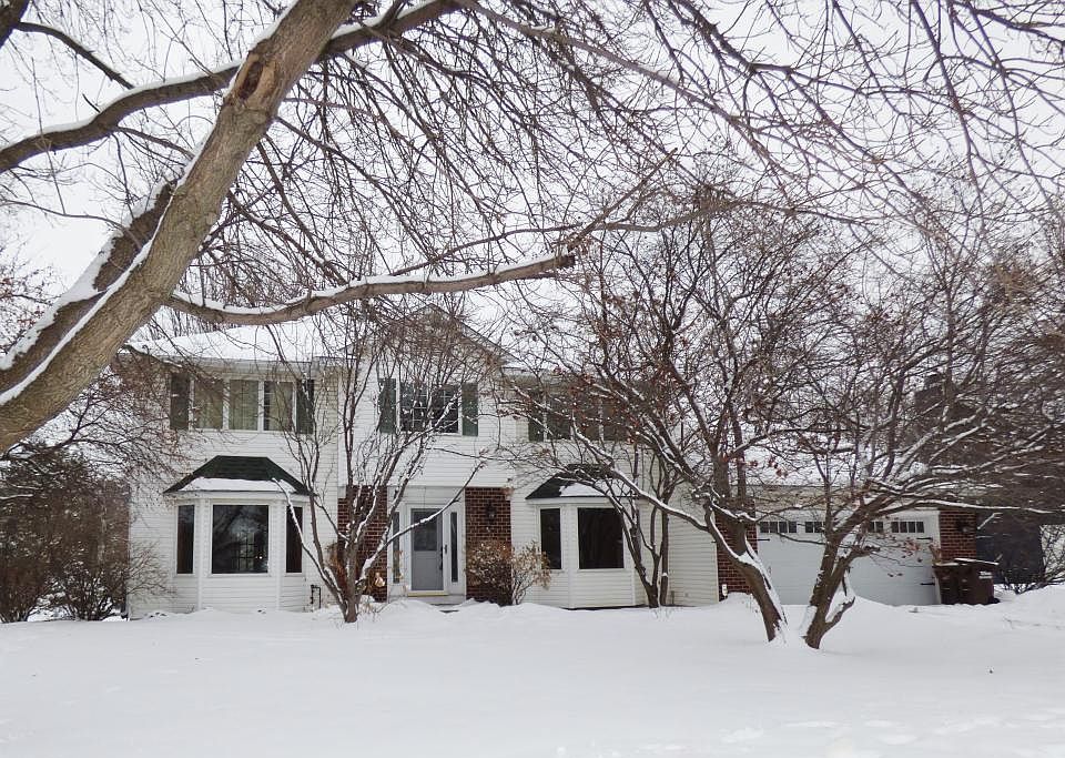 1st image of 2037 Parkview Ln
