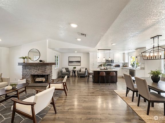 4th image of 9017 NE 21st Avenue