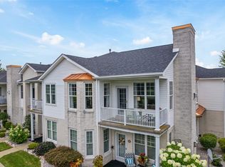 226 Adams Pointe Blvd UNIT 1, Mars, PA 16046