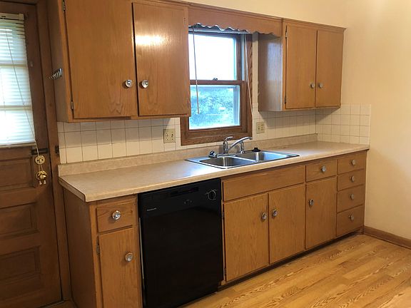 Kitchen with Dishwasher