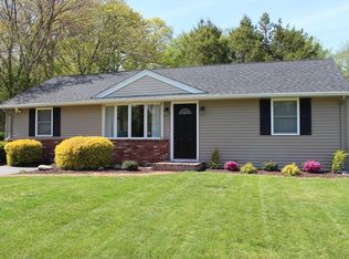 15 Wingate Ln, Attleboro, MA 02703