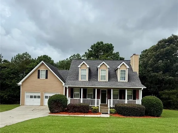 1290 Waterwood Dr, Loganville, GA 30052