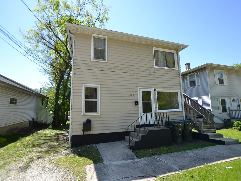 2 bed, 1.0 bath, 638 sqft, $1,195