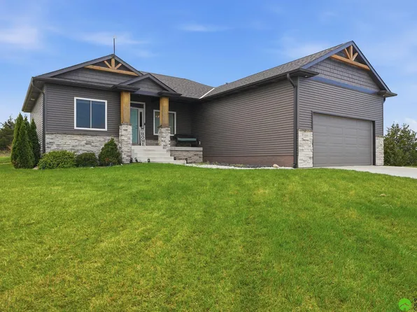 2320 Myhill Ln, Crete, NE 68333