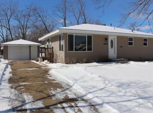 6040 3rd St NE, Fridley, MN 55432