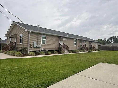 114 Havana St #B Photo 1