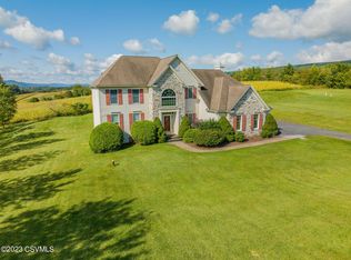 45 Fawn Dr, Drums, PA 18222