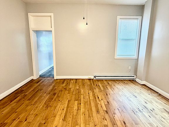 4th image of 1711 Gwynns Falls Pkwy APT 1