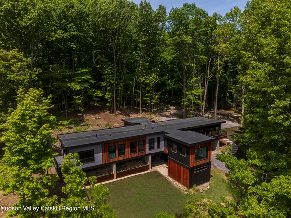 490 Old Route 82, Craryville, NY 12521