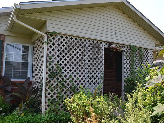 5th image of 314 Elmwood Ter