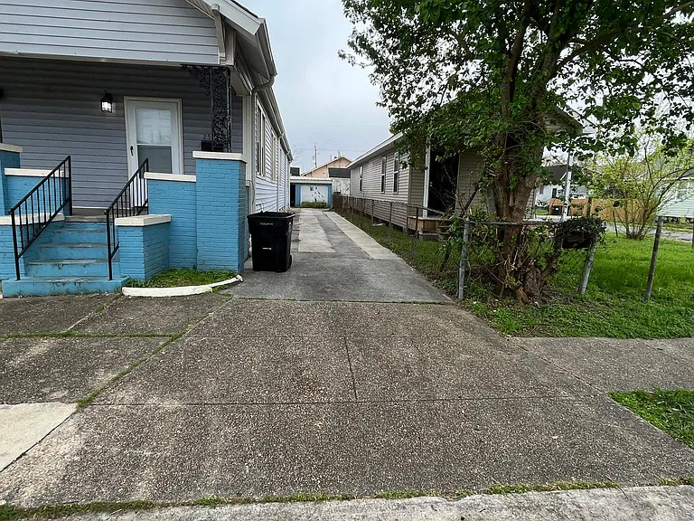 2504 Jonquil St — Photo 10