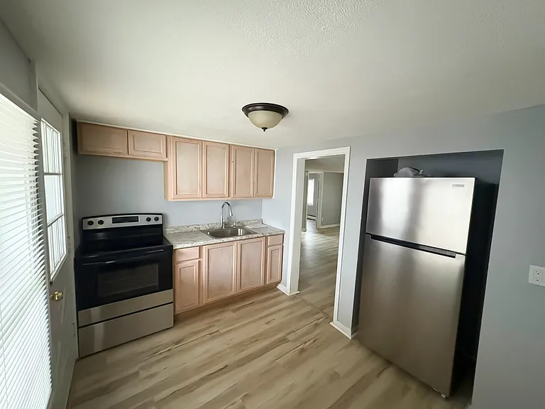 256 George St — Photo 1