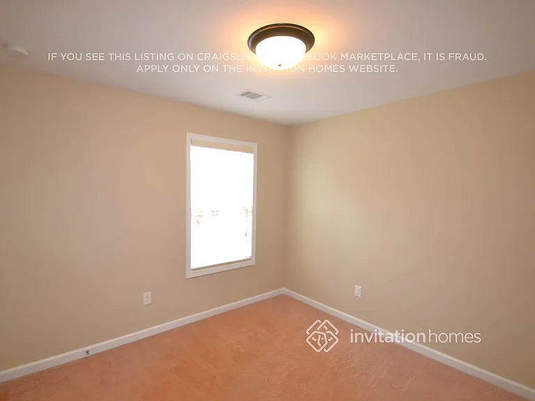 2565 Beal St — Photo 6
