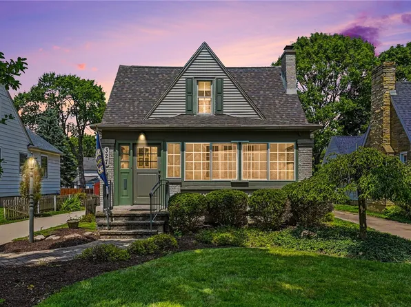 327 East Dr, Dayton, OH 45419
