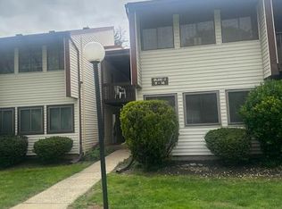 J 10 Avon, Hightstown, NJ 08520