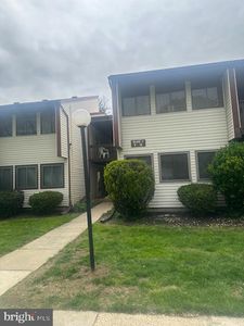J 10 Avon, Hightstown, NJ, 08520