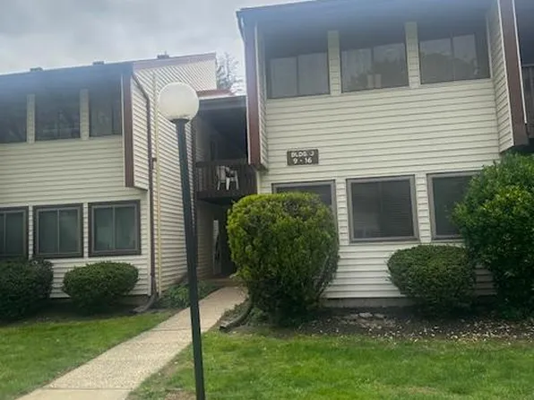 J 10 Avon, Hightstown, NJ 08520