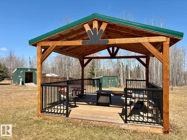 4710 51st Ave, Brazeau County, AB T0E 1K0