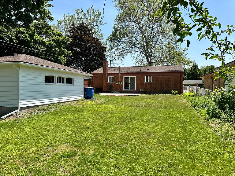 Ample Back Yard
