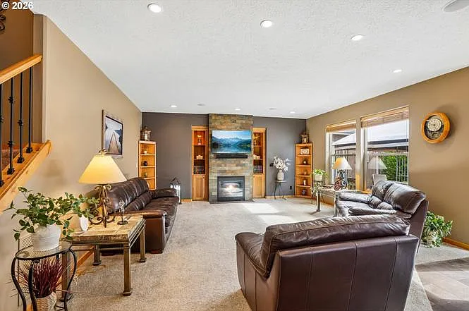 286 SE Condor Dr — Photo 16